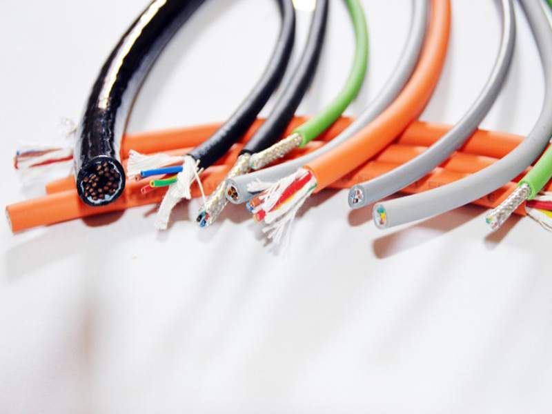 https://www.yifangcable.com/wp-content/uploads/2023/04/flexible-cable.jpg